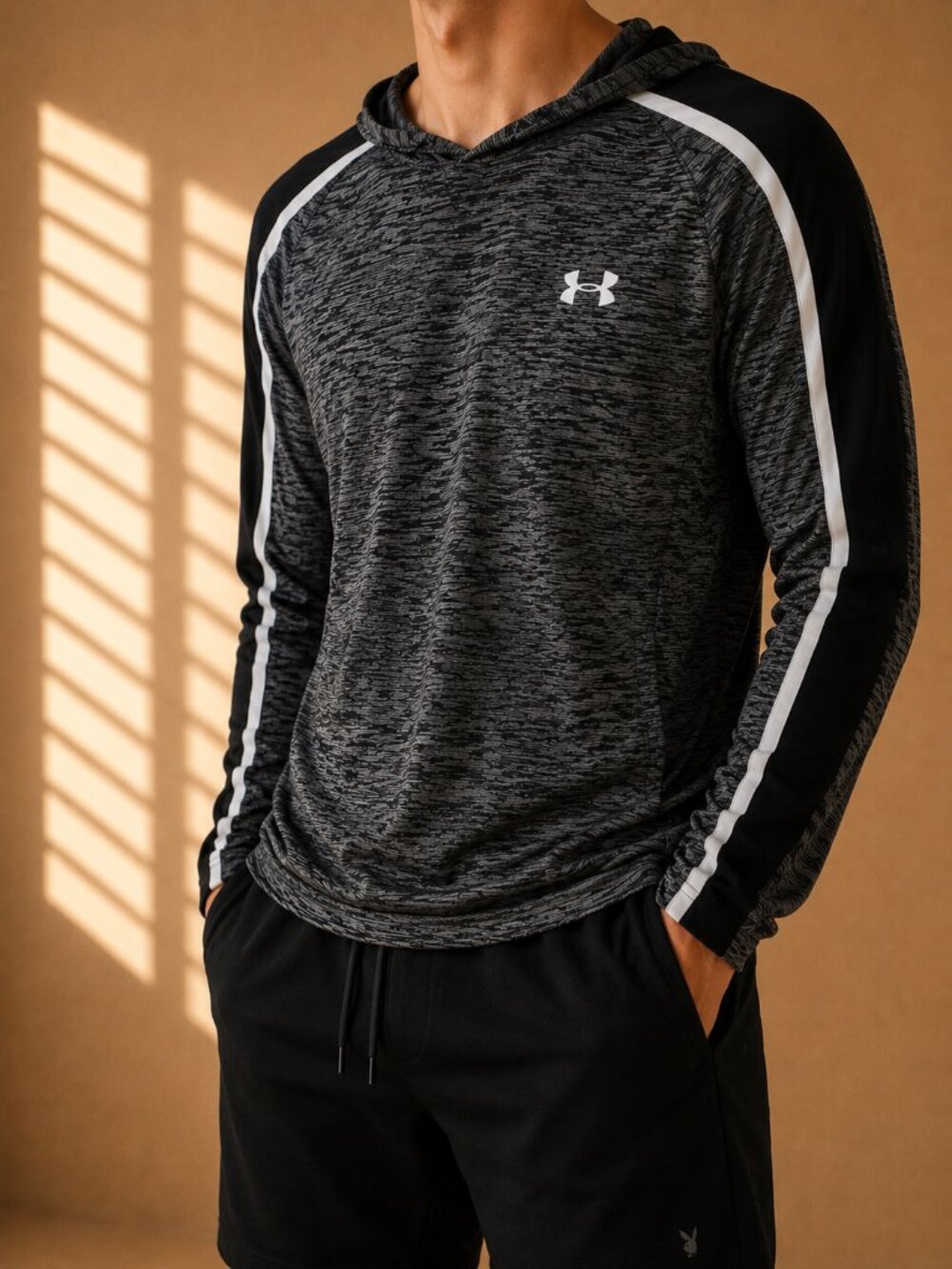Under Armour HeatGear Hoodie Gray Black Long Sleeve (Men’s S)